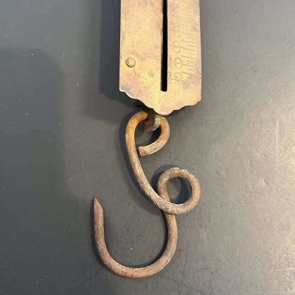 Antique Brass Spring Scale Weighs up to 12 Pounds - Picture 5 of 6